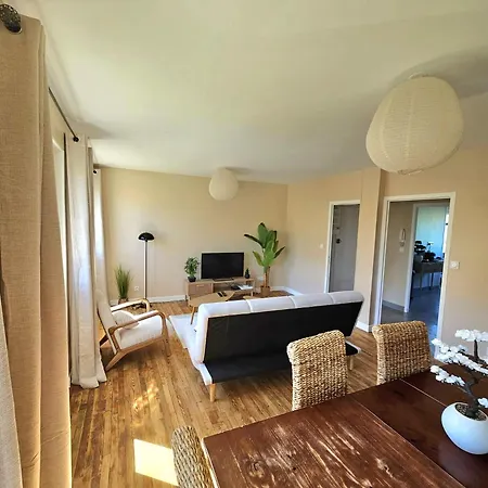 Appartamento Japandi, T3 Avec Garage, Stade & Hopitaux