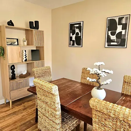 Apartman Japandi, T3 Avec Garage, Stade & Hopitaux *